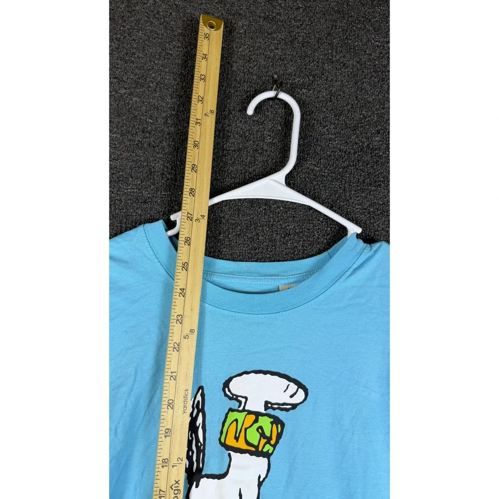 Levi's x Peanuts Snoopy Dive In Graphic T-Shirt Light Blue Small 56152-0007